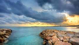 Les digues de Cagnes.