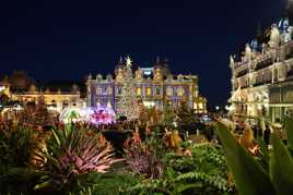 Lumières dans la nuit.