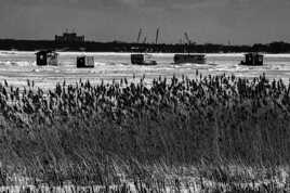 Cabanes de peche sur le St-Laurent gelé