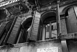 De beaux volets pour cacher les secrets