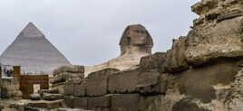 Sphinx et pyramide