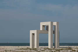 Les pieds dans le sable