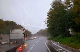 Orage sur l autoroute