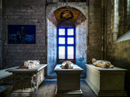 Sarcophage des Papes à Avignon,