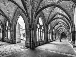 Archives ecclésiales : cloître de la cathédrale de Toul
