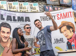 Tout le monde dans la photo ...