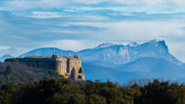 Le château et la montagne