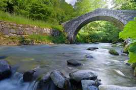 Le pont "romain" des Clefs