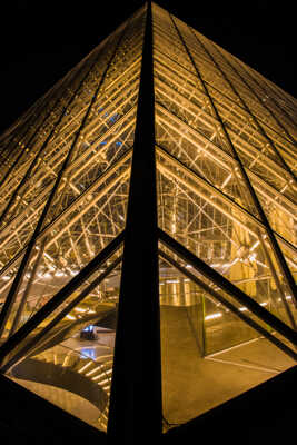 Pyramide du Louvre