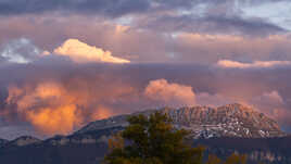 Ciel de feu sur premieres neiges