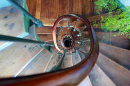 Vieux escalier dans Paris