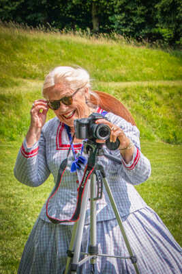 Le modèle fait rire la photographe