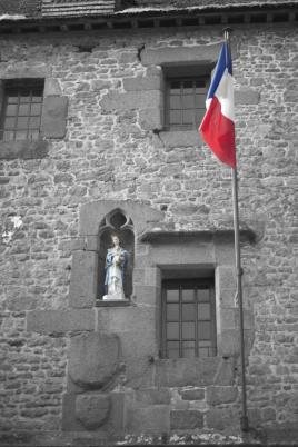 Les deux à la foi...