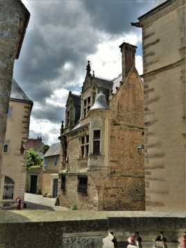 A l'abris de la Cathédrale