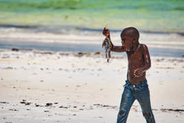 Le petit homme (couleur)