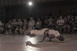 Cherchez l 'ombre de ses pieds...