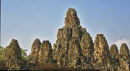 Les tours du Bayon, le temple montagne