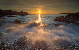 Sea, sun and rocks