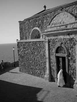 le promeneur et la soeur