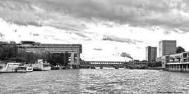 La Seine sous la pluie