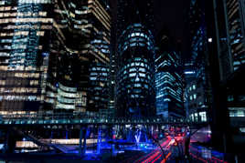 Quarier de La défense la nuit