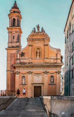 La basilique Saint-Michel-Archange de Menton