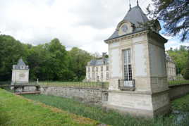 LE CHATEAU DE MONCHY ST ELOI