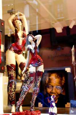 Liberté de regard derrière les carreaux ;-)