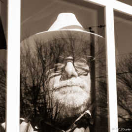 Regard vide par la fenêtre