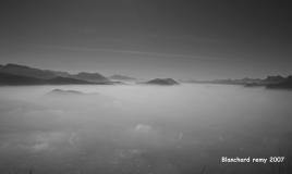 Grenoble sous les nuages
