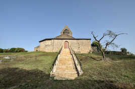 Eglise St Laurent de Carcarès