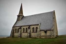 Recueillement à Etretat