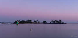 Crépuscule pourpre sur l'ile