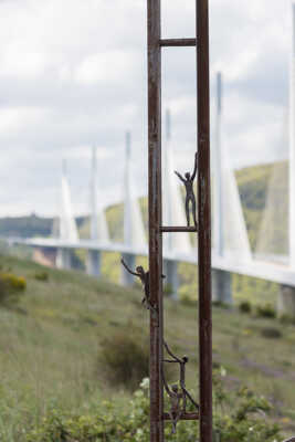 Les bonhommes du viaduc