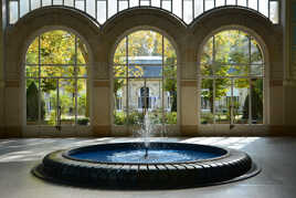 Le hall des thermes de Vichy