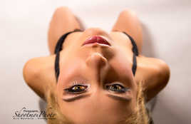 Je te regarde...oui toi !