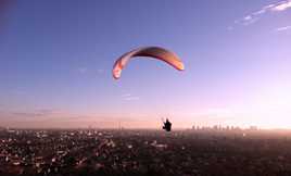 parapente vue sur Paris