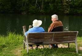 Rencontre sur un banc