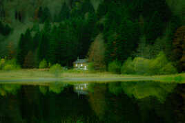 la cabane au bord du lac