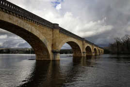 beaucoup d’eau a passé sous le pont