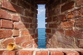 ''Ya un mégot dans l'cornet''