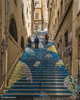 Escalier peint, passage Mermet