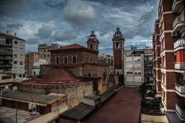 vue du balcon d une cour à barcelone