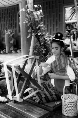 tisseuse de soie à Bangkok