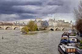 le long de la seine