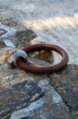 Anneau d'amarrage à quai