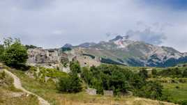 un des forts de l'Eseillon peu avant l orage