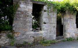 ruelle des célestins ancien puits portepuits