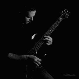 Autoportrait Guitaristique