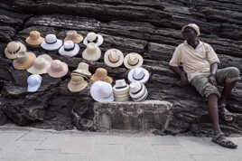 Chapeaux !